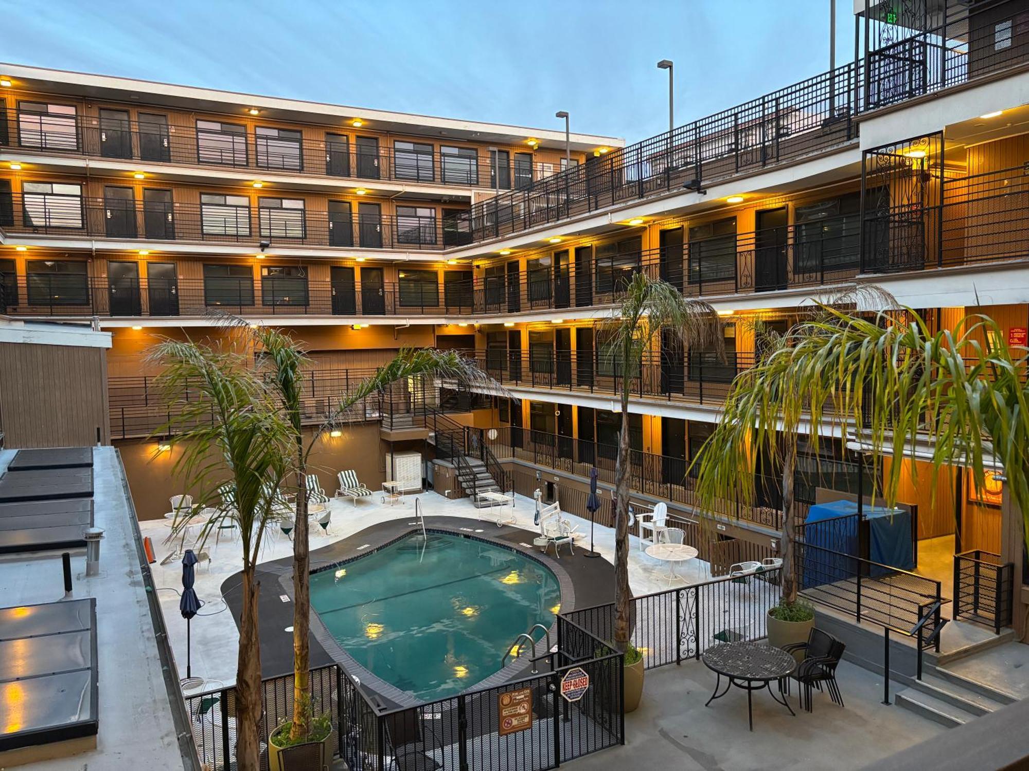 Hotel Da Vinci 2*